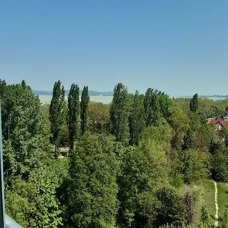 Nett Apartman شقة Balatonföldvár