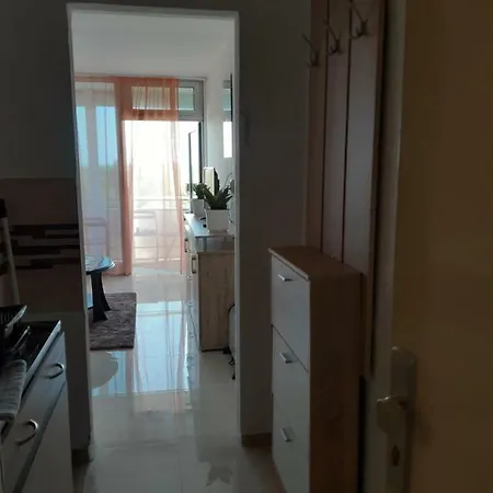 شقة Nett Apartman Balatonföldvár